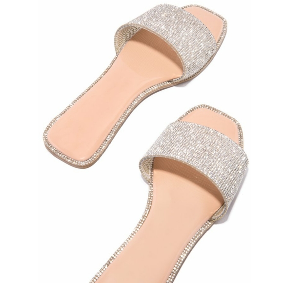𝙉𝙚𝙬 𝙄𝙣!💍💎Deluxe Rhinestone Sandal - NUDE - Picture 7 of 7